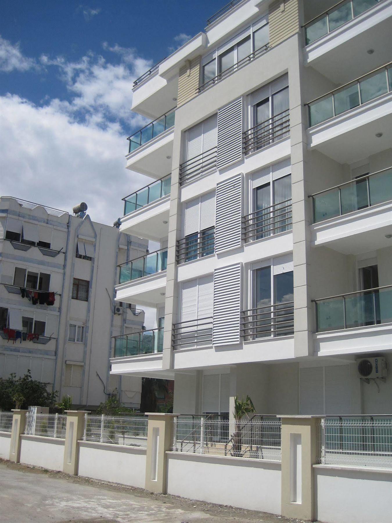 Antalya Port Flats Lägenhet Konyaalti Exteriör bild